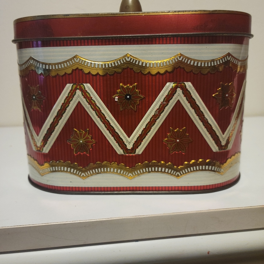 Vintage Arthur Holland tin